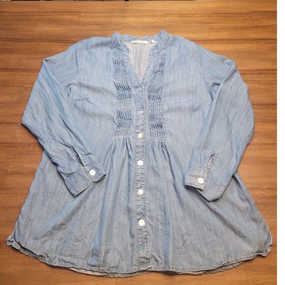 Soft Surroundings Tencel Chambray Tunic Top Blue Pleated M Long Sleeve EUC - Picture 2 of 8